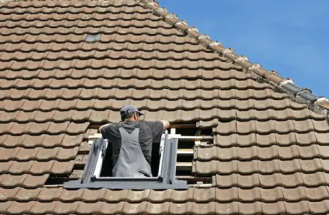 Pose de velux - Montanay
